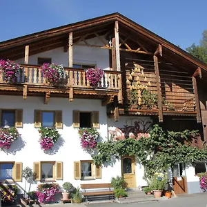 https://ferienwohnung-julius.ischgl-hotels.net
