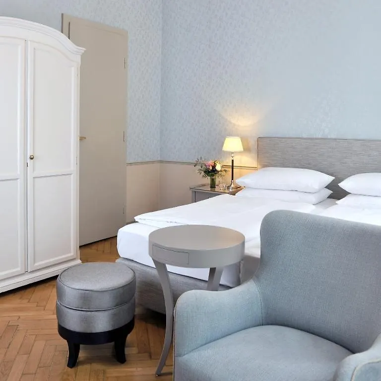 Hotel Kaerntnerhof Vienna 3*,